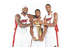 乐鱼app官方下载-NBA总决赛预测：东部冠军vs西部冠军，谁能捧起奥布莱恩杯？，nba总决赛是东部第一和西部第一打吗