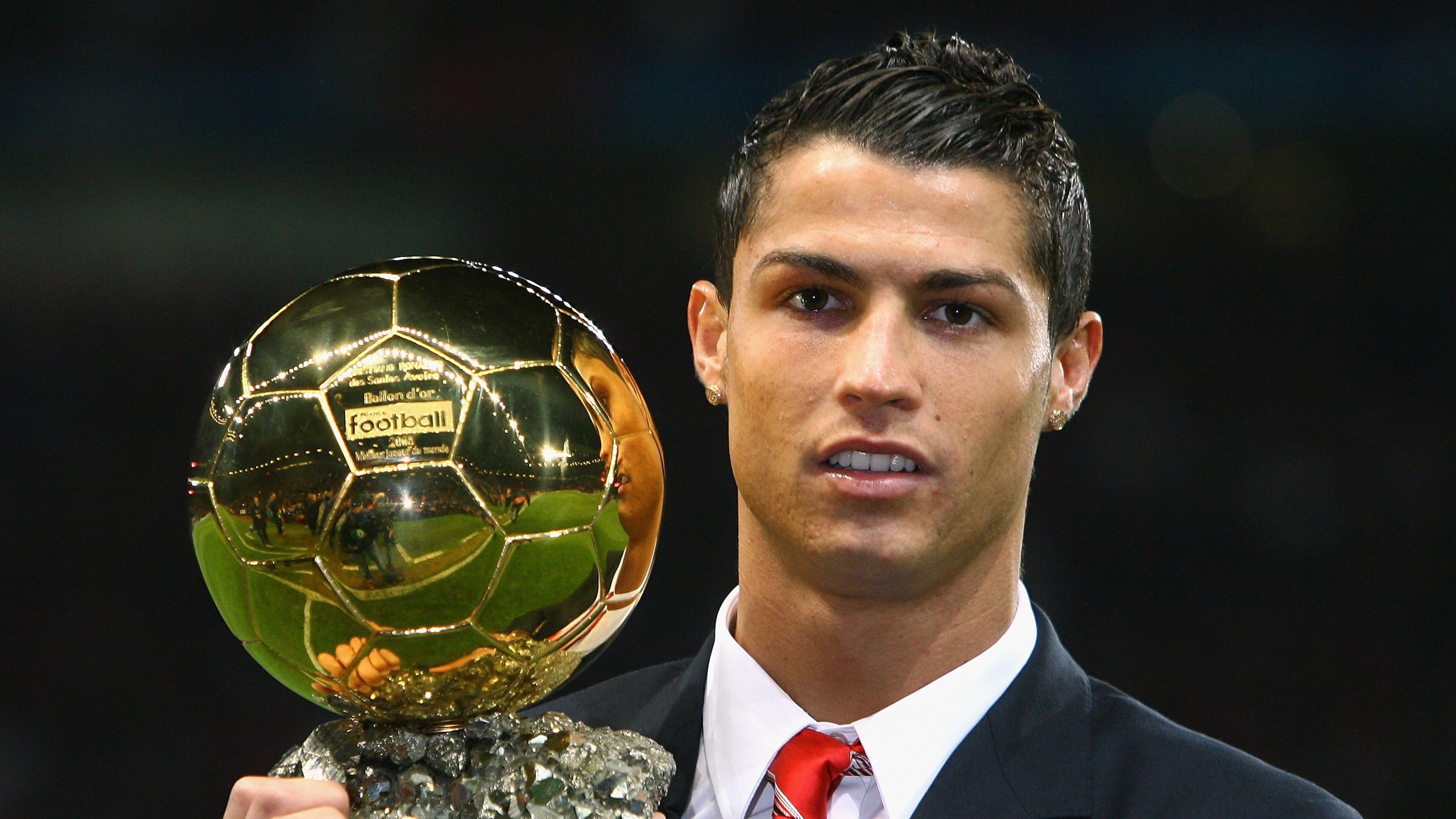 未来之星：年轻球员季后赛中的惊艳表现！，足坛未来之星